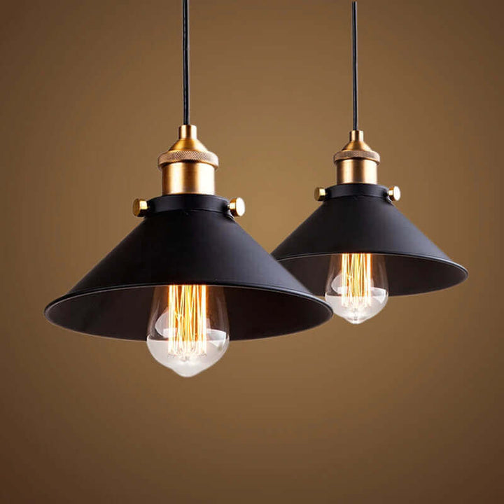 Mosiężna stożkowa lampa wisząca