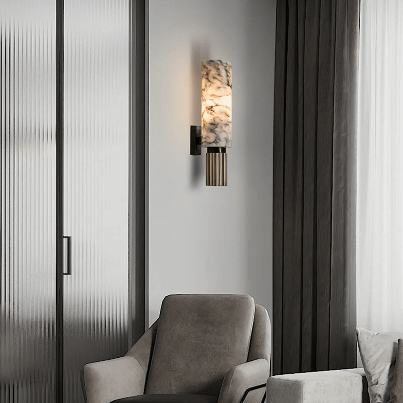 Designerski kinkiet ścienny z marmurową podstawą