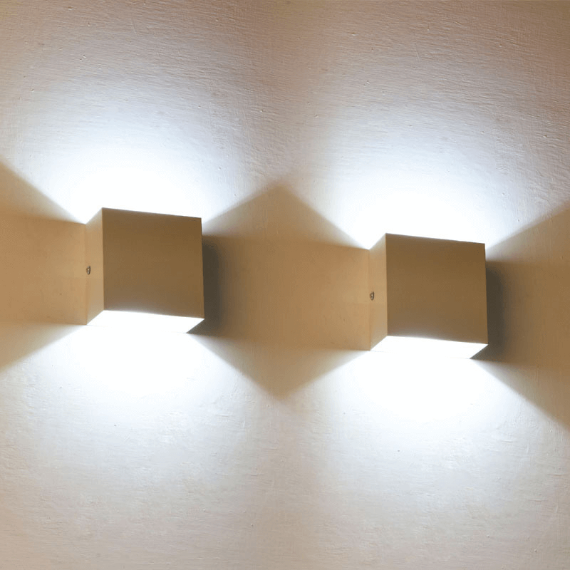 Nowoczesna Lampa Ścienna LED do Wewnątrz i na Zewnątrz