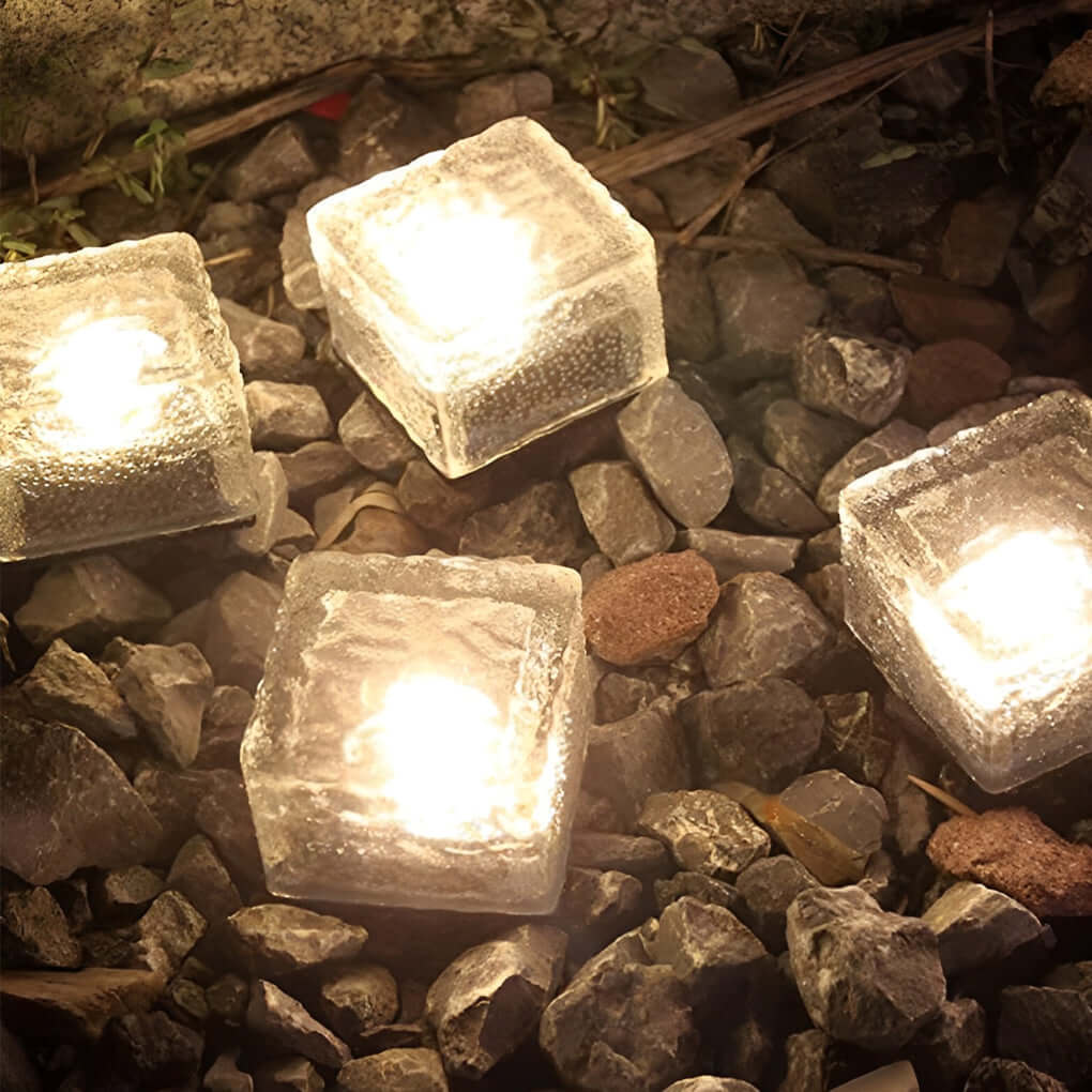 Kwadratowa lampa solarna zewnętrzna