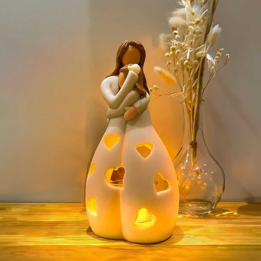 Romantyczna lampa dekoracyjna z delikatnym światłem, symbol wiecznej miłości