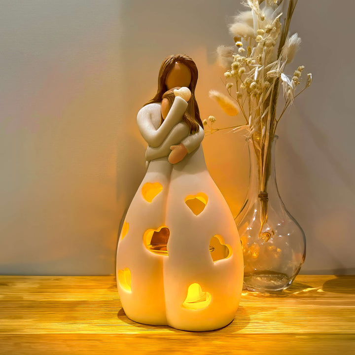 Romantyczna lampa dekoracyjna z delikatnym światłem, symbol wiecznej miłości