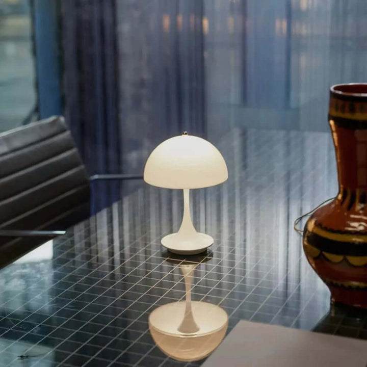 Eclatéaura™ - elegancka lampa stołowa do każdego wnętrza