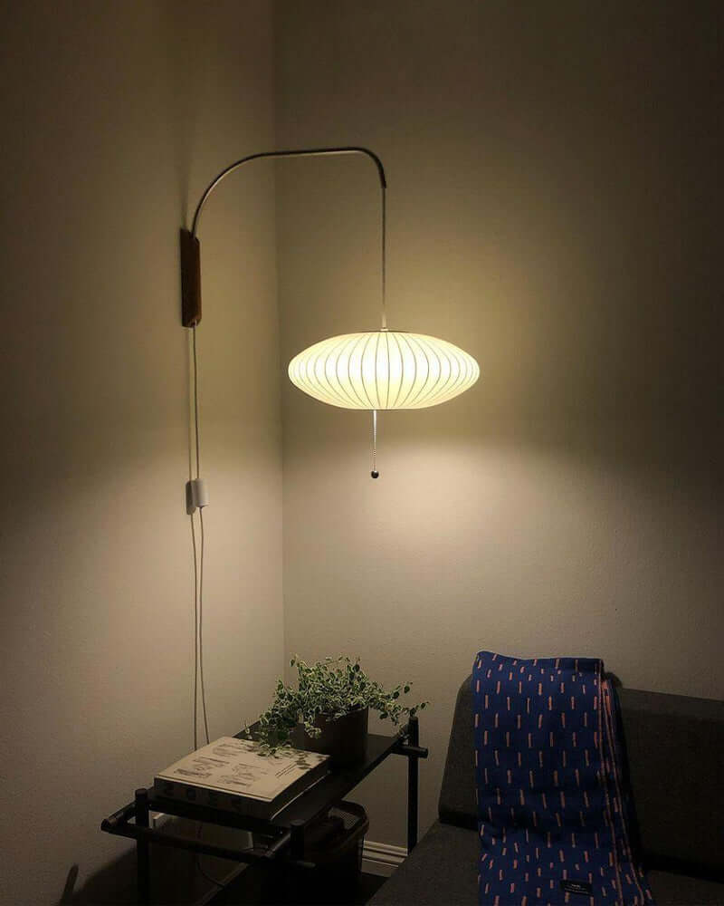 Lampa ścienna Nelson z efektem światła