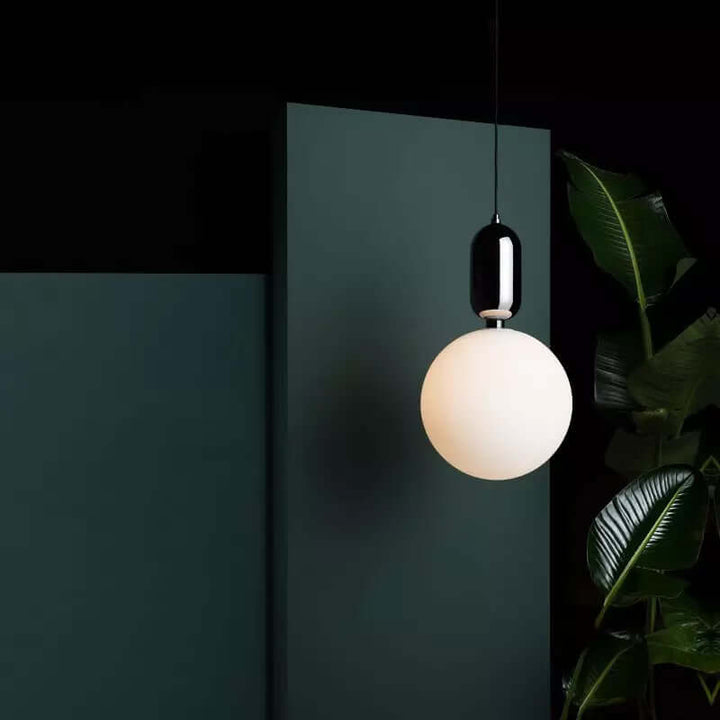 Elegancka lampa wisząca w nowoczesnym stylu