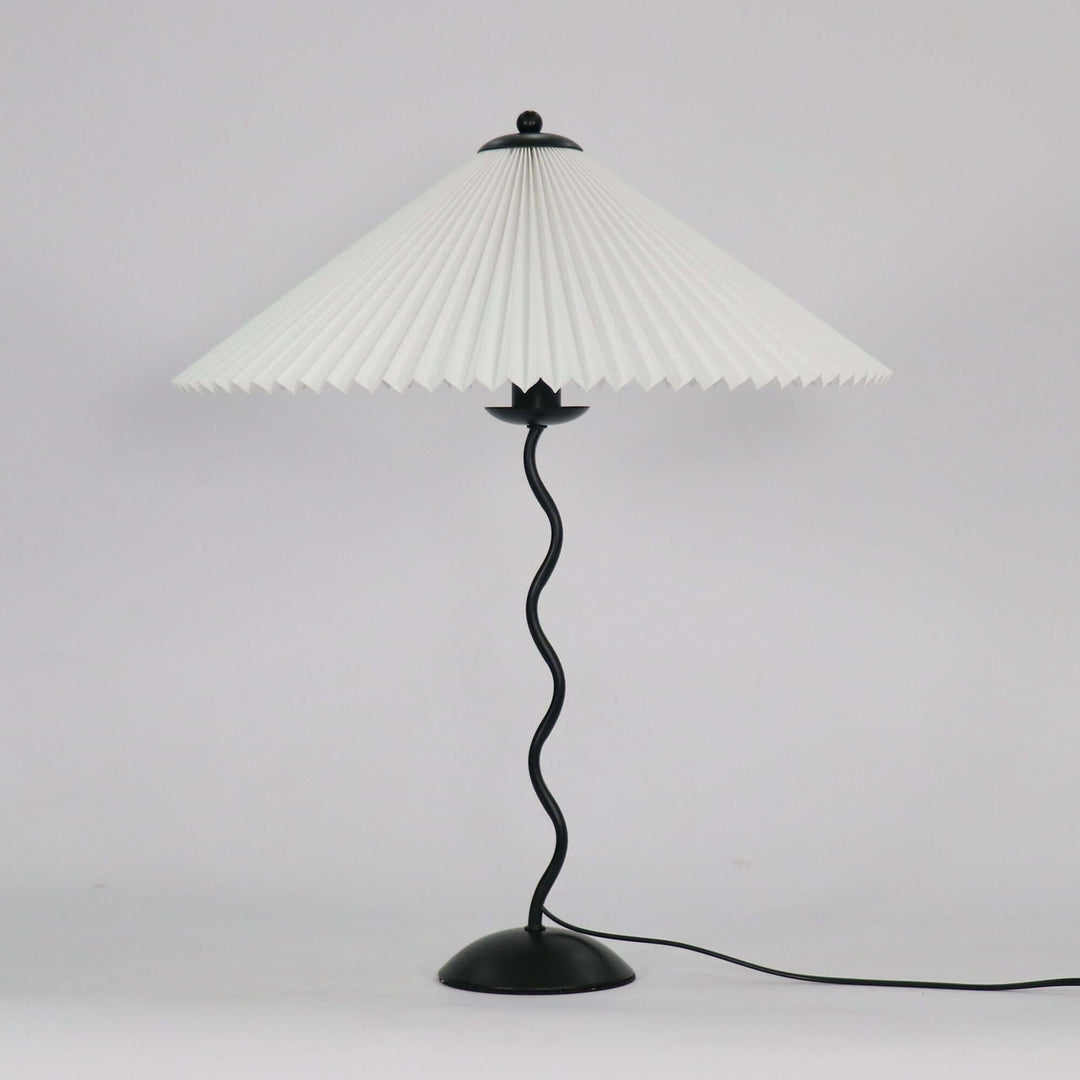 Zakrzywiona lampa stołowa – Oświetlenie nastrojowe