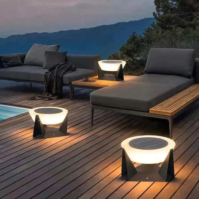 Zewnętrzny reflektor solarny do oświetlenia ogrodu