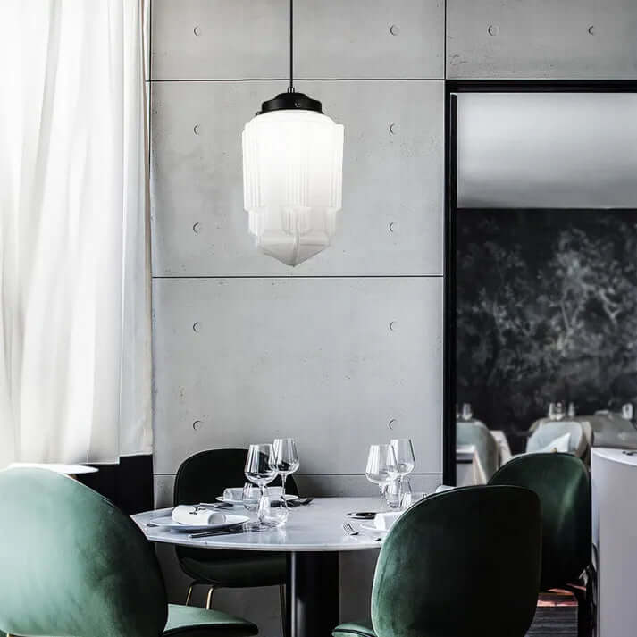 Wisząca lampa geometryczna z mlecznego białego szkła w stylu vintage