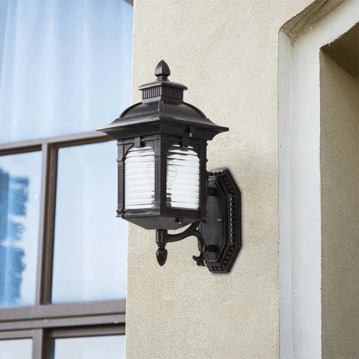 Zewnętrzna Lampa Ścienna w Stylu Vintage - Antyczne Szkło