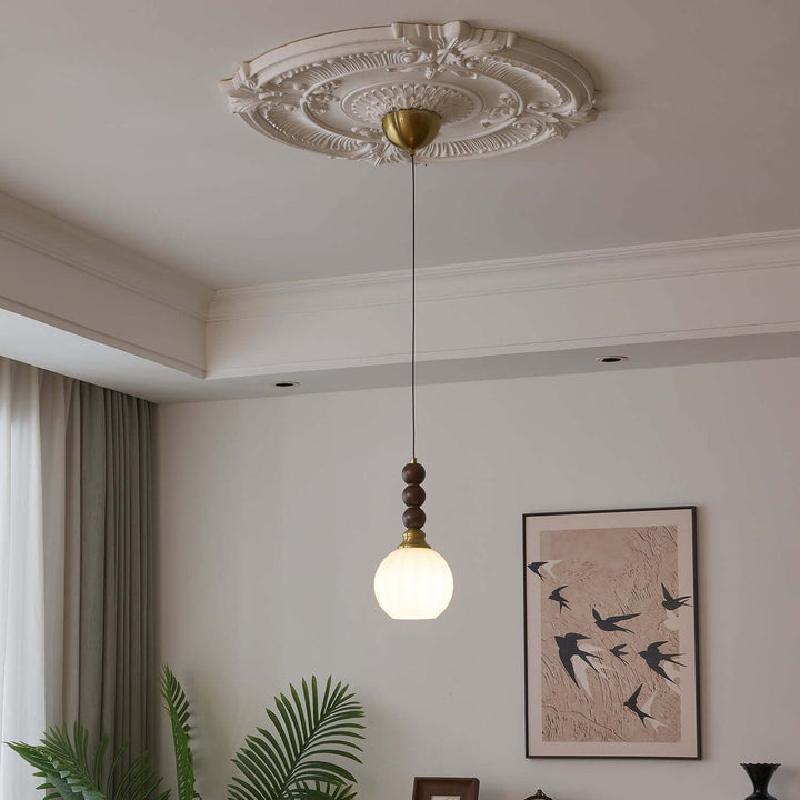 Elegancka szklana, drewniana i metalowa lampa wisząca