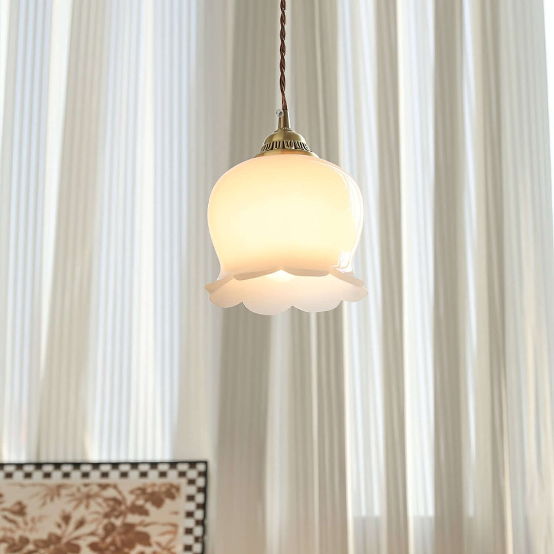 Wisząca lampa Konwalia element wystroju