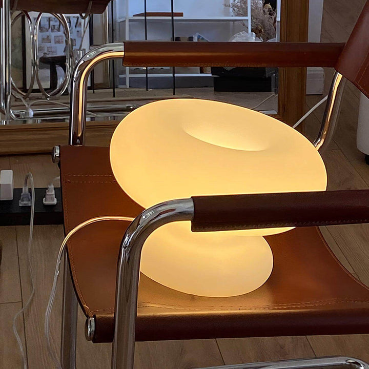 Lampa stołowa Donut idealna na stolik nocny