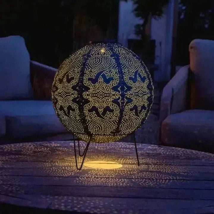 Dekoracyjna lampa solarna w kształcie globusa