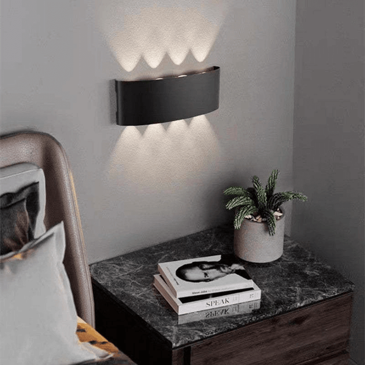 Zewnętrzna Kinkiet LED – Prostokątny Design