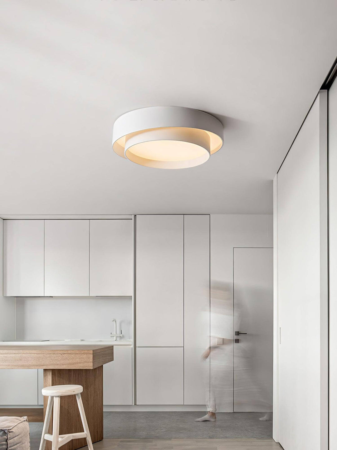 Instalacja lampy sufitowej LED