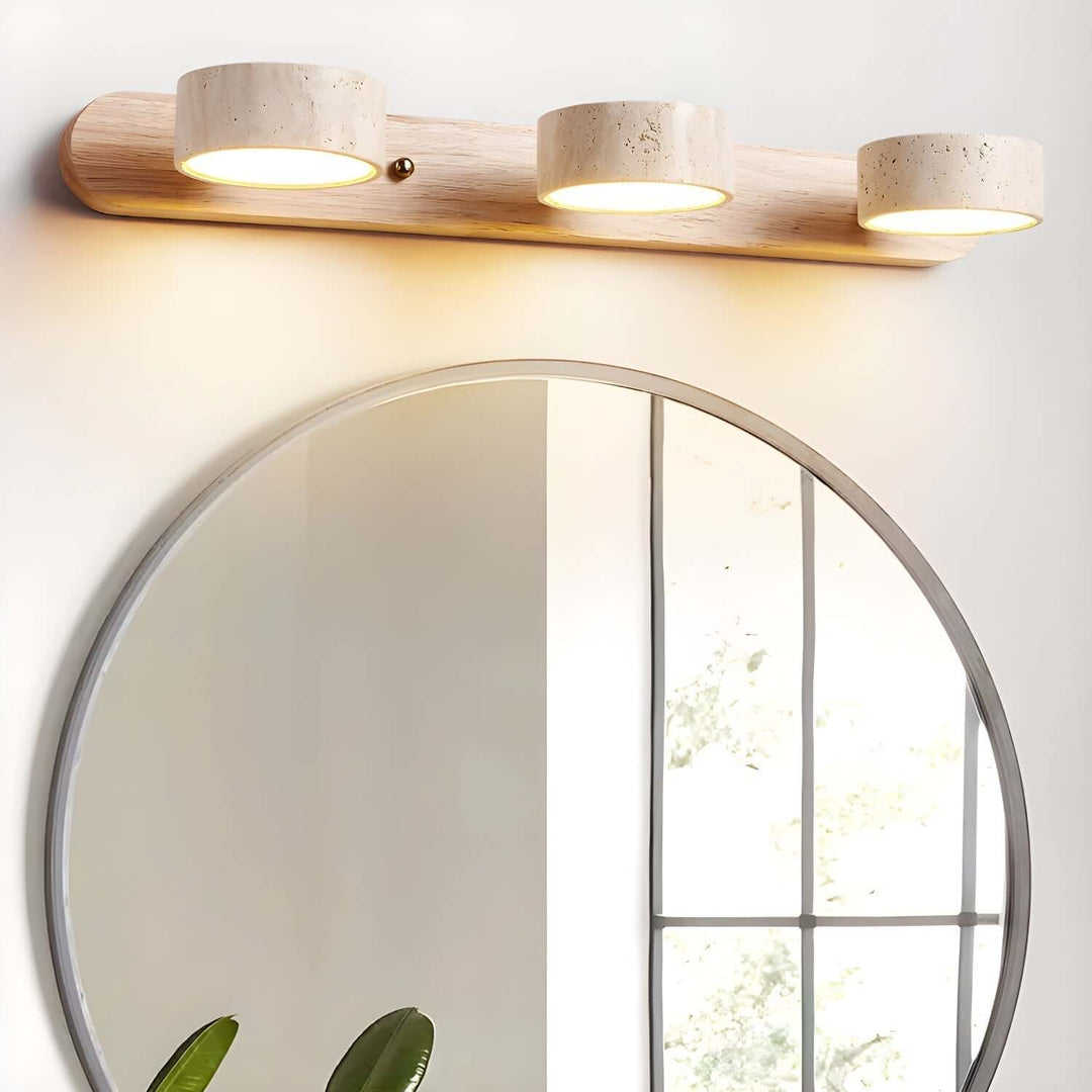 Lampa ścienna z elementami orzechowego drewna
