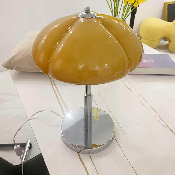 Lampa stołowa Bauhaus grzybek, żółto-chromowa