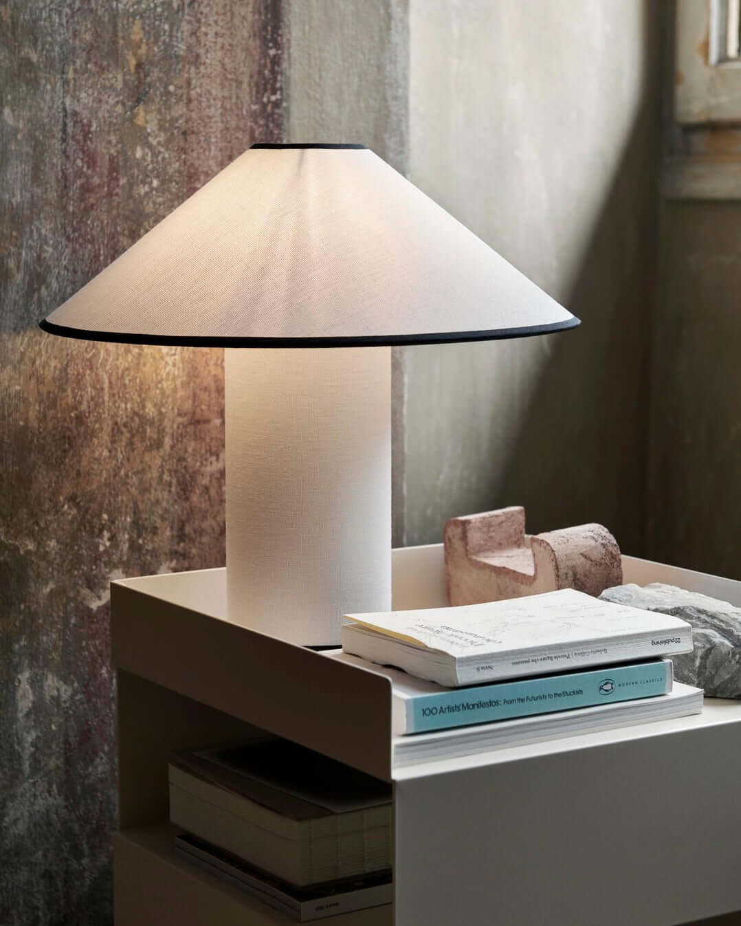 Lampa stołowa Colette, czerwono-biała opcja