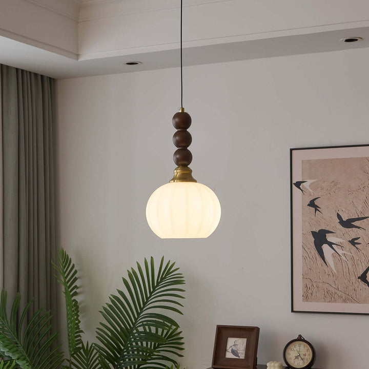 Elegancka szklana, drewniana i metalowa lampa wisząca