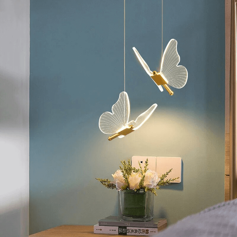 Lampa wisząca w kształcie motyla