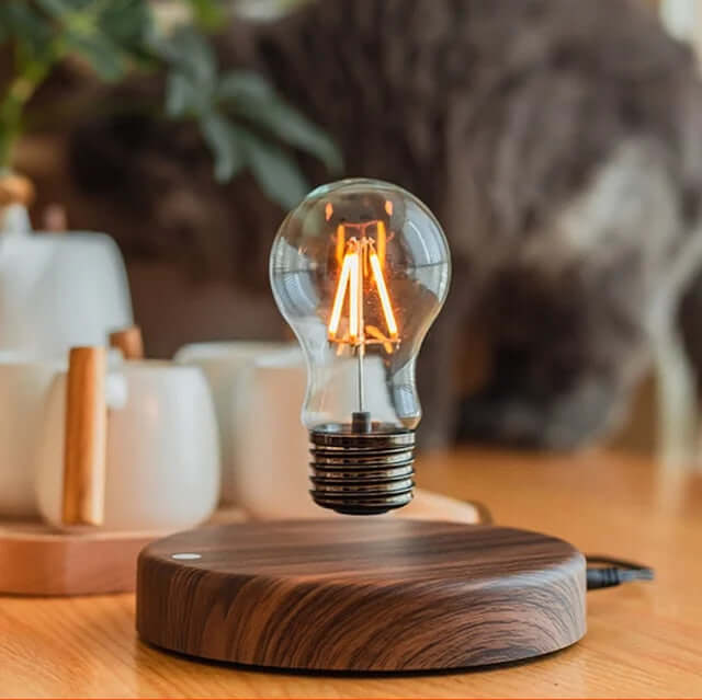 Lampa Biurkowa Magnetyczna – Pływająca Żarówka LED
