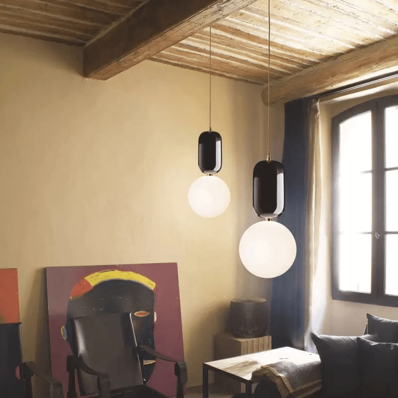 Nowoczesna lampa wisząca w kształcie kuli