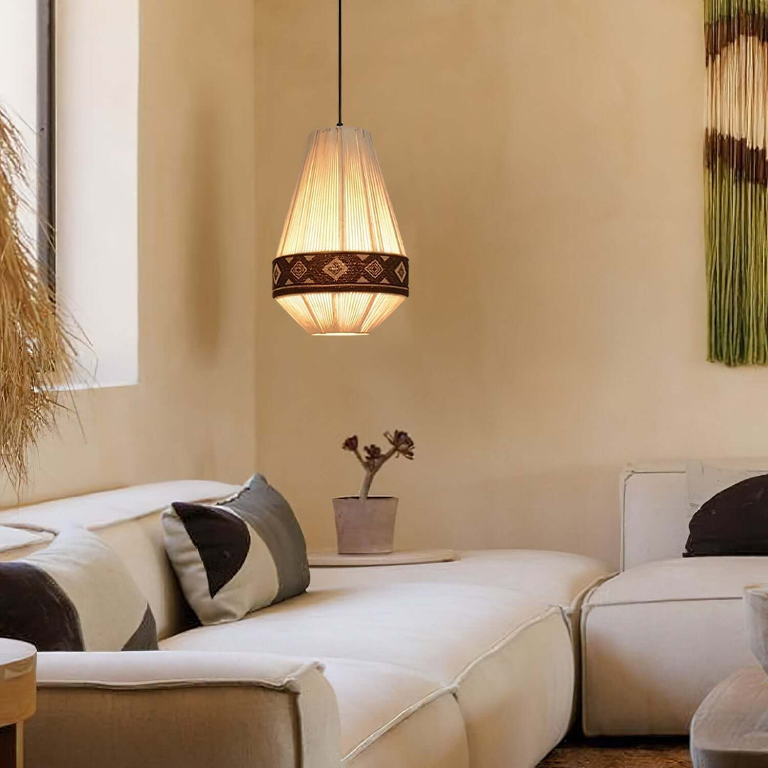 Designerska lampa z frędzlami
