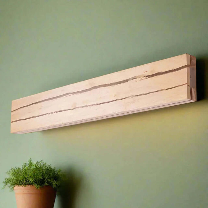 Nowoczesna drewniana lampa ścienna, eleganckie oświetlenie domu