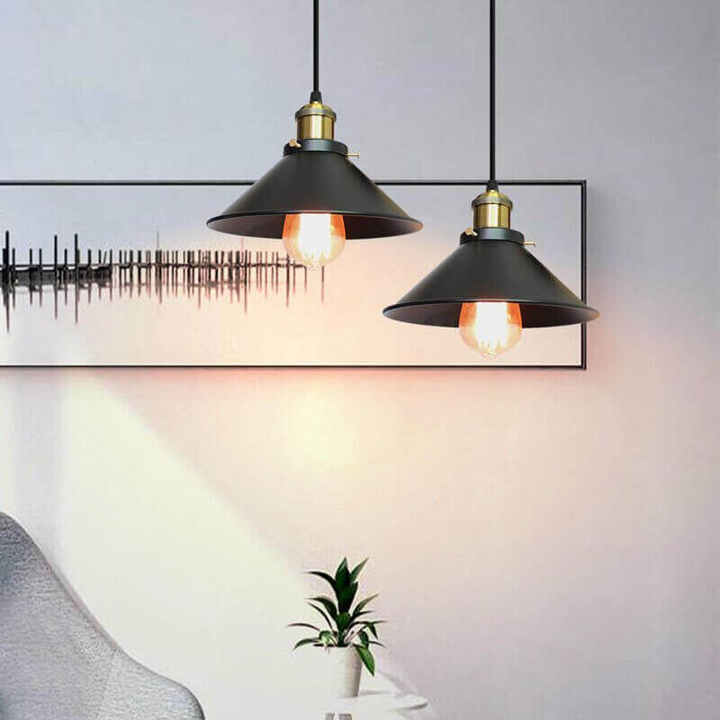 Mosiężna stożkowa lampa wisząca