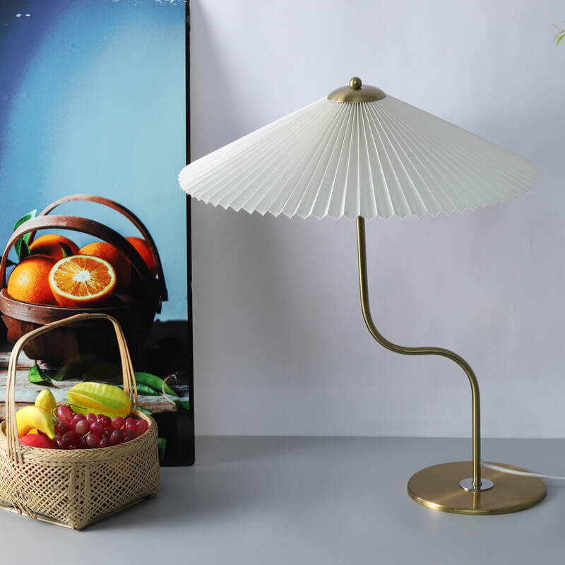 Lampa parasolowa do salonu