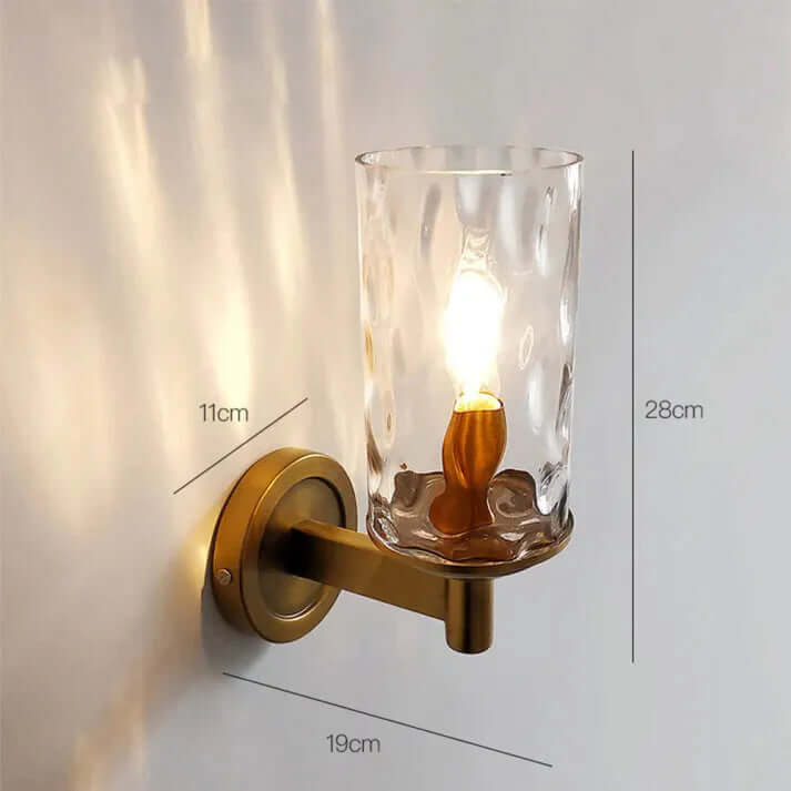 Wzornicza lampa ścienna retro, idealna do ciepłej atmosfery