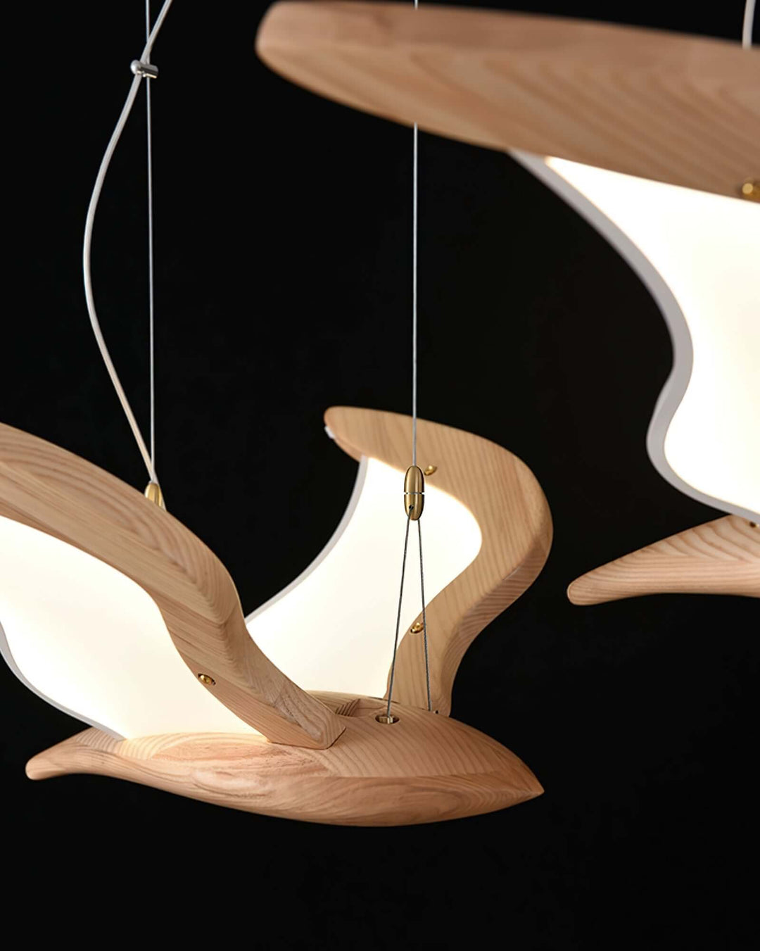 Lampa wisząca z łatwą instrukcją montażu