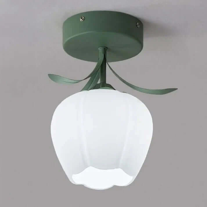 Prosta plafoniera Tiffany z mini-kwiatami