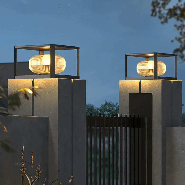 Zewnętrzna Lampa Solarna - Oświetlenie Ogrodowe i Tarasowe