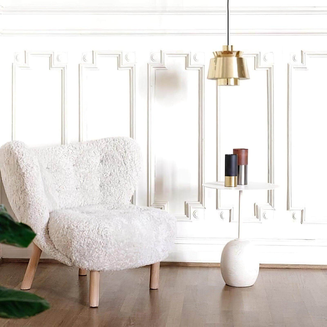 Lampa Orion w salonie, elegancka i funkcjonalna