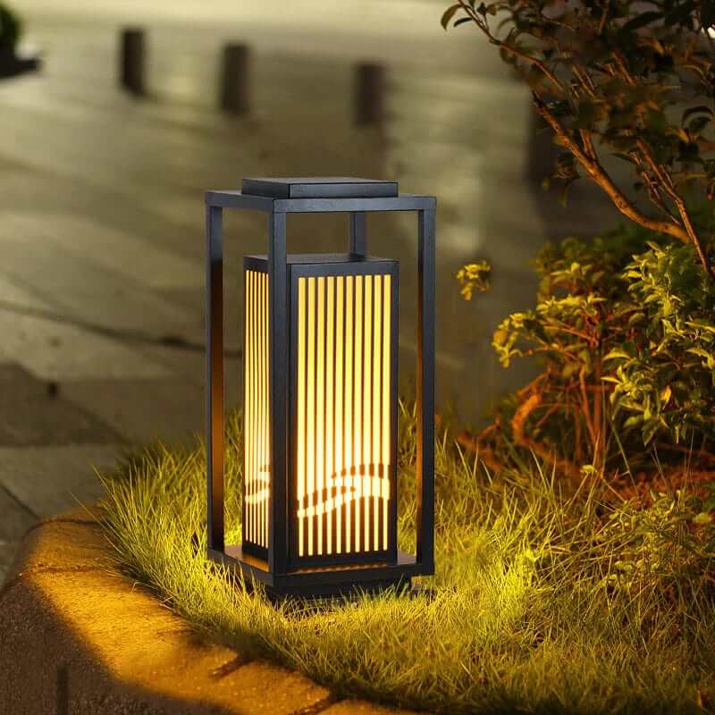 Zewnętrzna Lampa Solarna - Nowoczesne Oświetlenie Ogrodowe