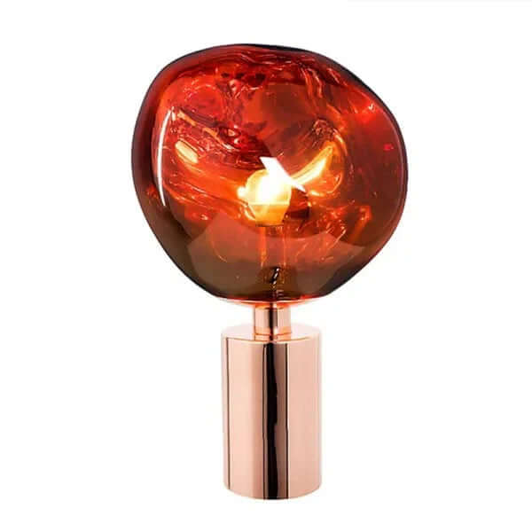 Lampa stołowa Melt oświetlająca stół w jadalni