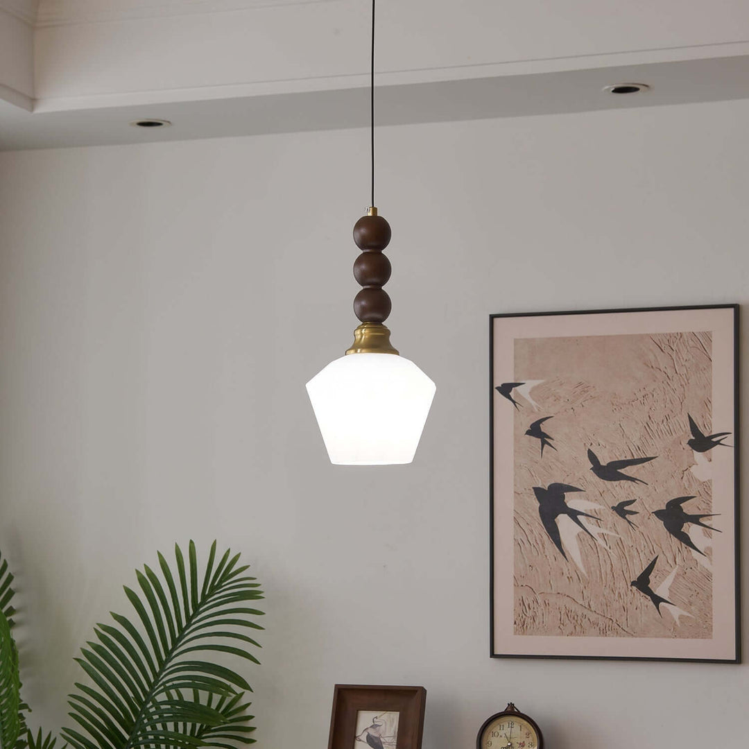 Elegancka szklana, drewniana i metalowa lampa wisząca