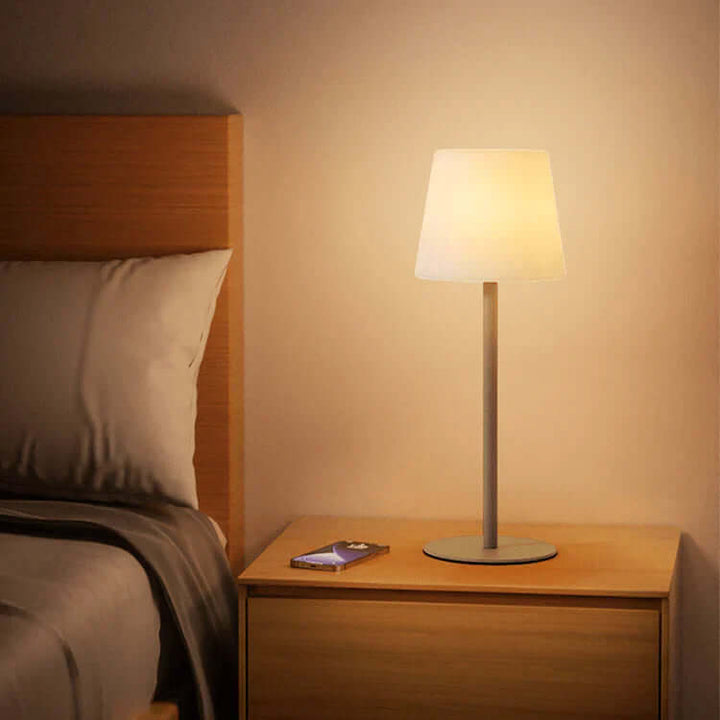 Nowoczesna bezprzewodowa lampa stołowa LED w stylu współczesnym