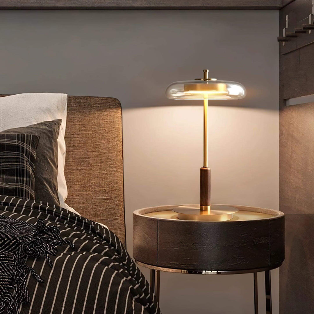 Nowoczesna lampa stołowa LED Ronaldo na nocnym stoliku
