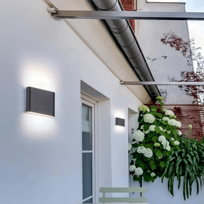 Nowoczesna Zewnętrzna Lampa Ścienna LED - Oświetlenie Góra i Dół