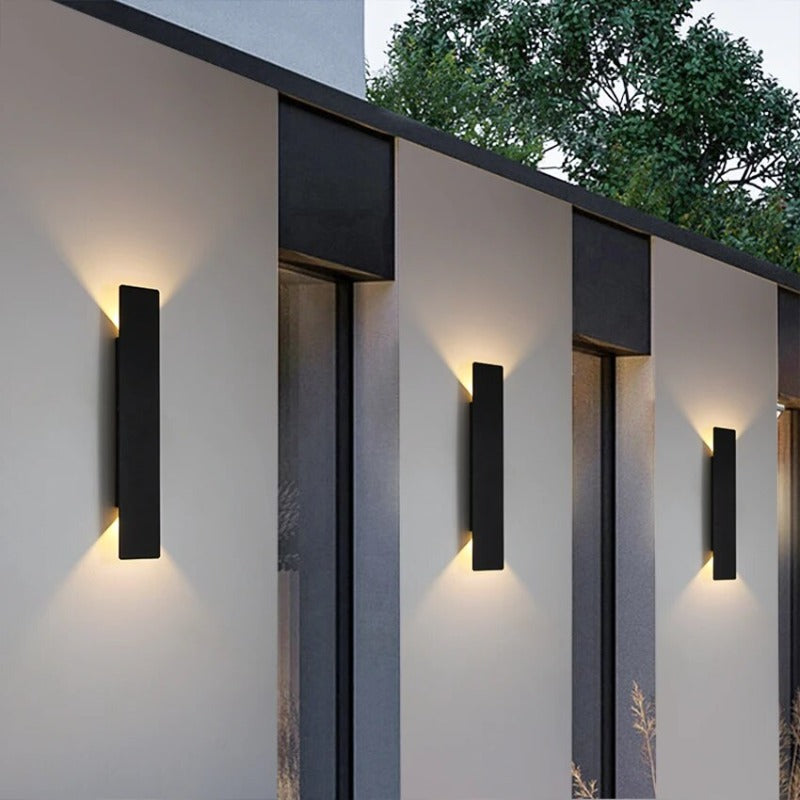 Zewnętrzna lampa ścienna LED, nowoczesny czarny design, odporna na warunki atmosferyczne, do ogrodu lub tarasu, energooszczędne oświetlenie