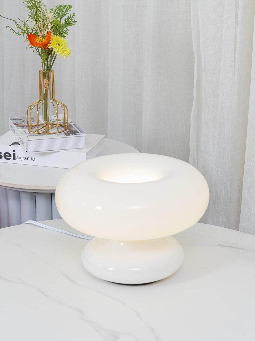 Lampa stołowa Donut z metalu i szkła