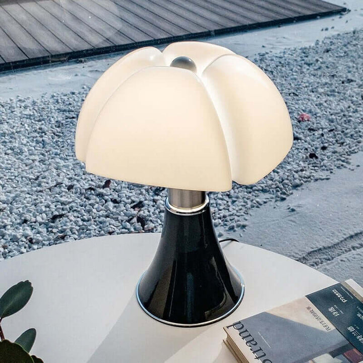 Lampa stołowa Flower, nowoczesny design