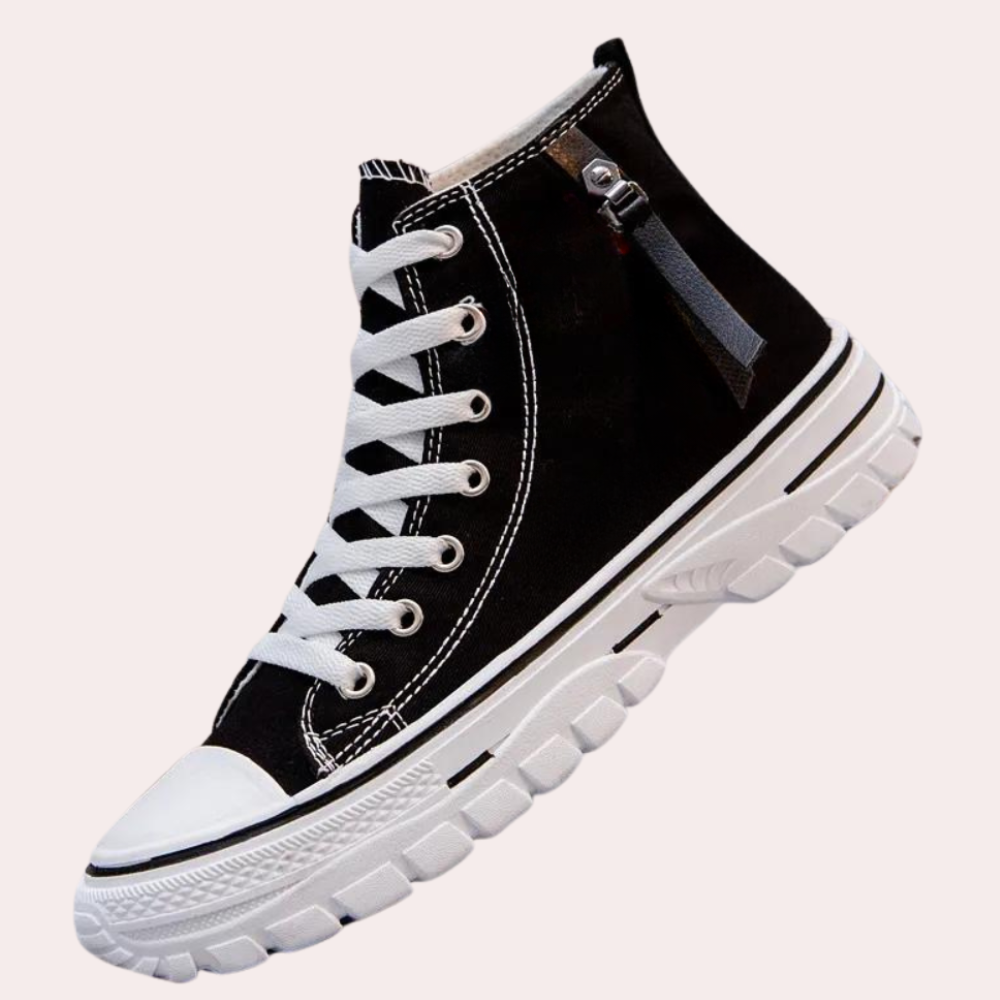 Nowoczesne i eleganckie męskie wysokie buty sportowe z czarnego płótna z wyściełaną podeszwą dla komfortu i stylu.