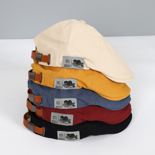 Męski regulowany beret, elegancki styl, klasyczny design, różne kolory, optymalny komfort, ponadczasowy dodatek.