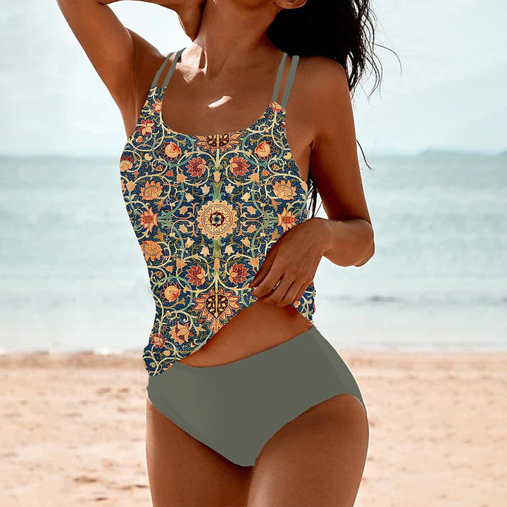 Eleganckie bikini damskie z miękkiej tkaniny, podkreślające figurę, idealne na plażę lub basen, gwarantujące elegancję i komfort.