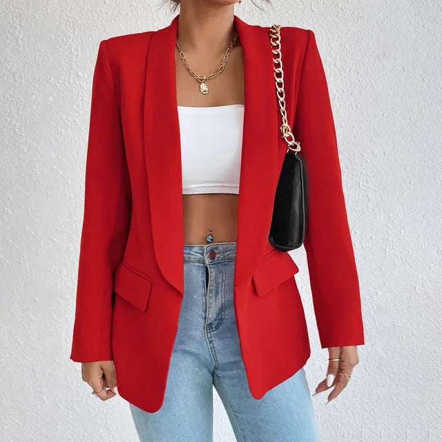 elegancki blazer damski, dopasowany krój, klasyczne linie, miękki materiał, idealny na profesjonalne okazje.