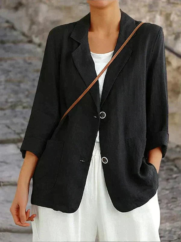 Lekki lniany blazer damski, luźny, oversizowy krój, neutralny kolor, idealny dla codziennej elegancji.