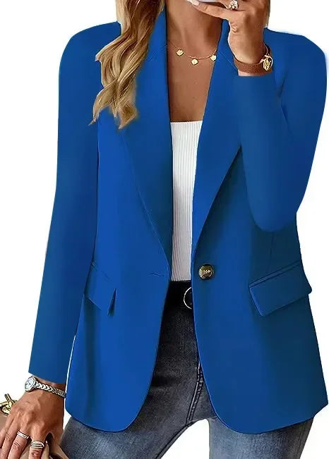 Damska elegancka długa marynarka, dopasowany krój, czyste linie, nowoczesny styl, dostępna w wielu kolorach.